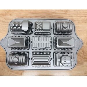 Nordic Ware Train Cake Pan Silver Cast Aluminum 9 Cavity 5 Cup 1.2L USA #11